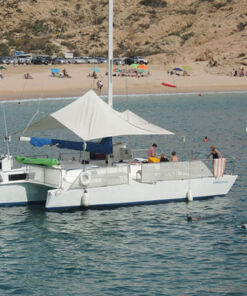 Renta de Catamarán Moderno en los Cabos para Eventos