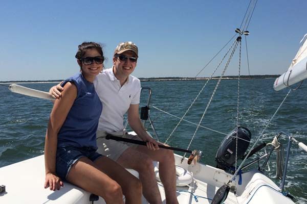 Citas romanticas en veleros exclusivos