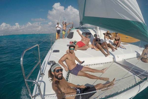 Renta de Yates para Diversion y Fiesta