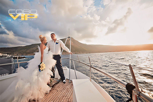 Boda de Lujo abordo de Yate en Los Cabos