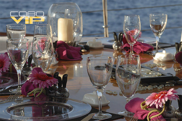 Boda de Lujo abordo de Yate en Los Cabos