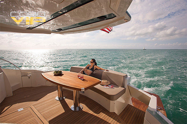 Cena romántica en Yate de Lujo en Los Cabos