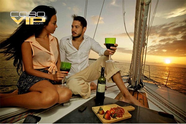 Citas Románticas abordo de un Velero en Cabo