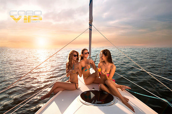 Fiesta abordo de Velero en Los Cabos