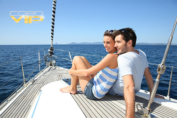 Fiesta de Compromiso abordo de Velero en Cabo