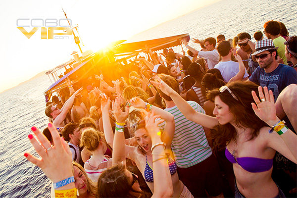 Fiesta de Graduación abordo de Catamaran