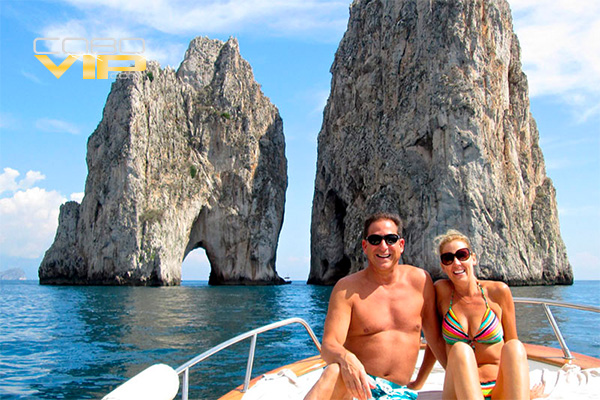 Vacaciones Románticas abordo de Mega Yate en Cabo