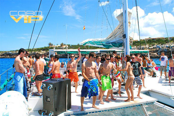 Viaje de Generación abordo de Yate en Los Cabos