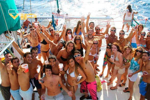 Yates para fiestas en Los Cabos