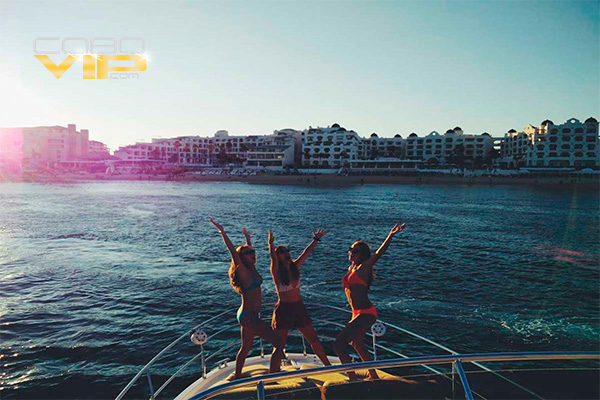 Yate de Lujo para Fiesta Privada en Cabo