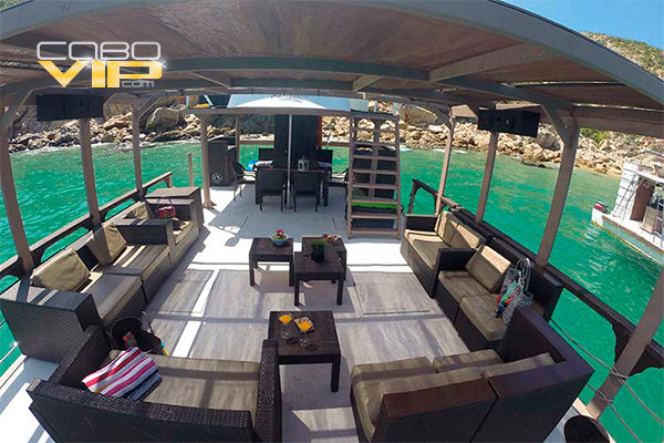 Catamaran mediano para Despedida de Soltera en Cabo