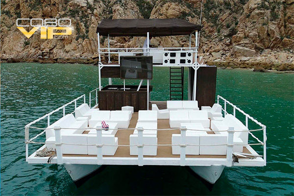 Catamaranes para toda ocasión en Los Cabos