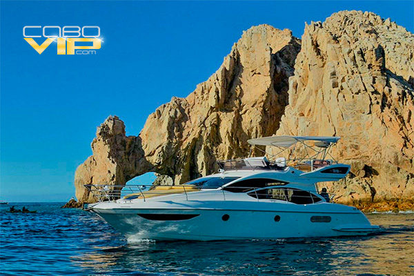 Vacaciones con Amigas abordo de Yate en Cabo