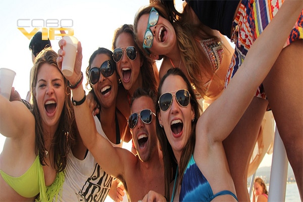 Yates de Lujo para Fiestas en Cabo San Lucas