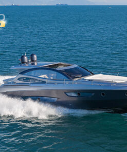 Renta de Yate Italiano de Lujo en Los Cabos