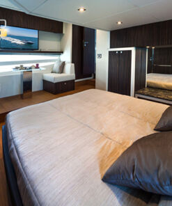 Renta de Yate Italiano de Lujo en Los Cabos