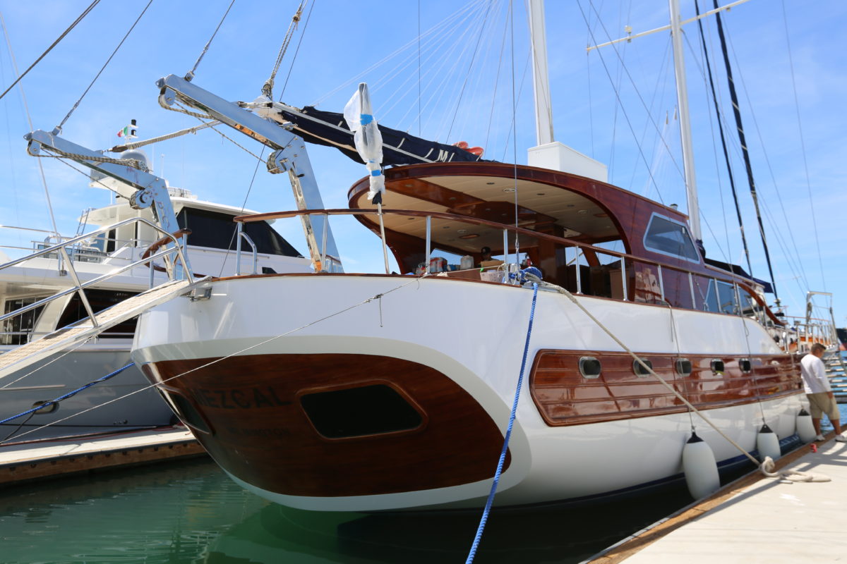 Yates de lujo economicos en Renta La Paz