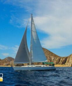 Barco velero moderno para pasear en Los Cabos 42