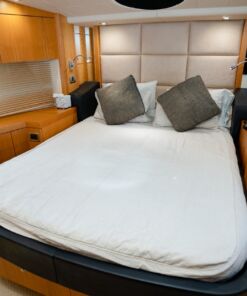 recamara en yate en los cabos