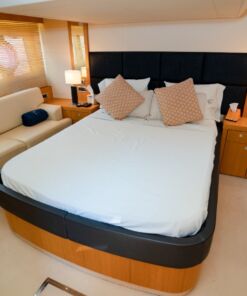 recamara en yate en los cabos