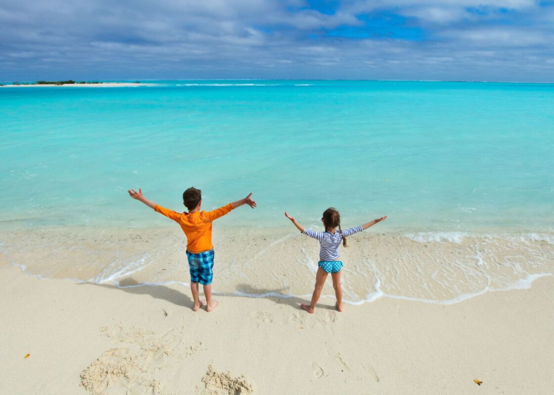 día de playa para niños en Los Cabos