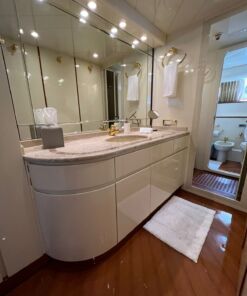 renta de yates de lujo en Los Cabos