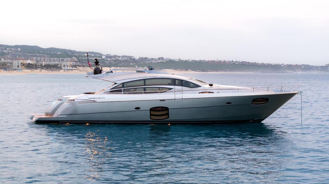 PEARSHING-75-FT-YACHT-CHARTER-CABO-16.jpeg
