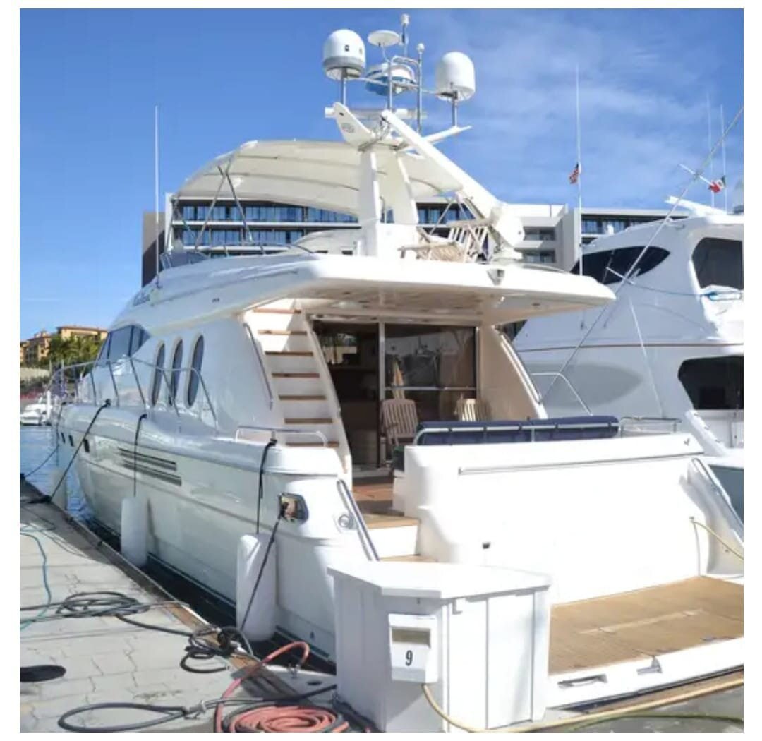 Luxury Yacht for Cruising in Los Cabos - Image 10
