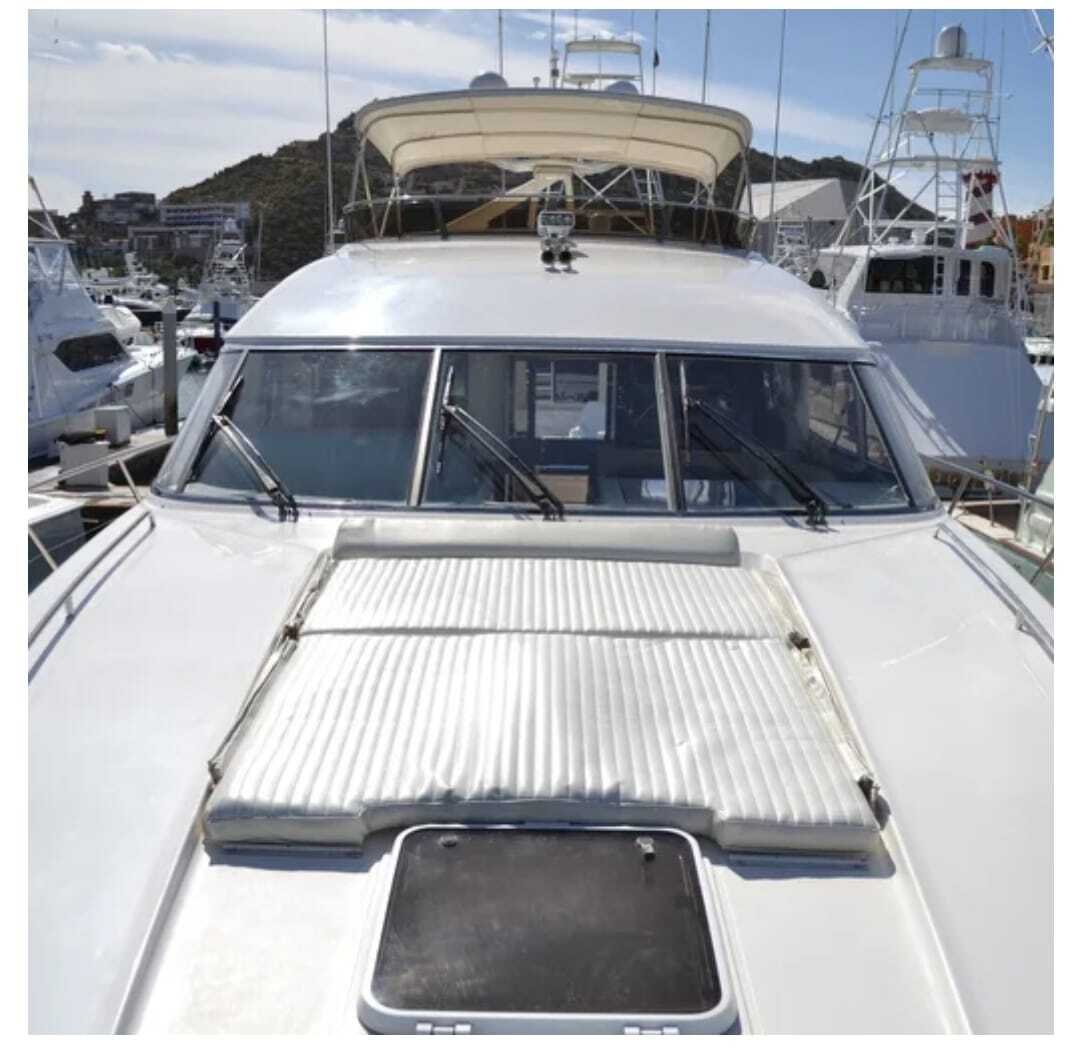 Luxury Yacht for Cruising in Los Cabos - Image 15