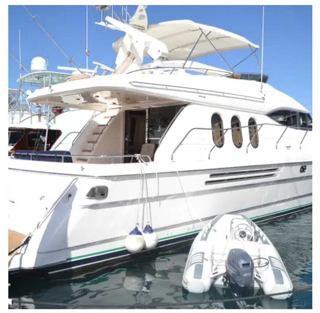 Luxury Yacht for Cruising in Los Cabos - Image 9